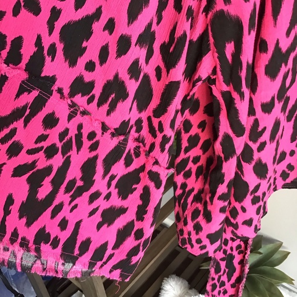 Umgee Hot Pink Animal Print Kimono NWT - Picture 10 of 16